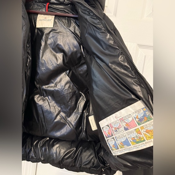 Moncler Black Estom Puffer Jacket - Picture 16 of 16